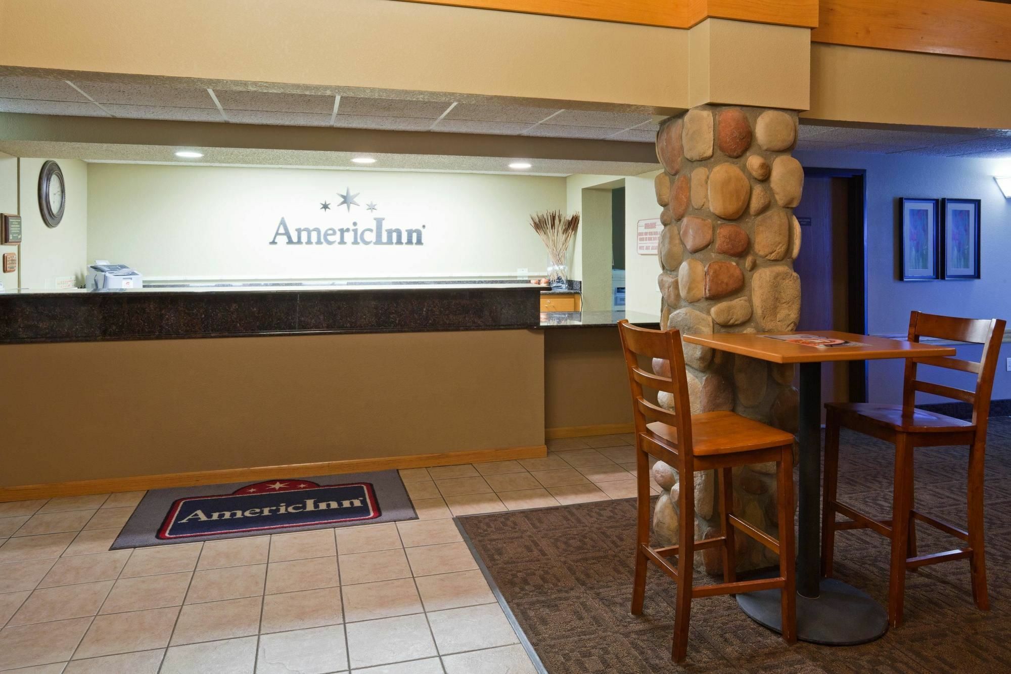 Americinn By Wyndham Bismarck Dalaman gambar